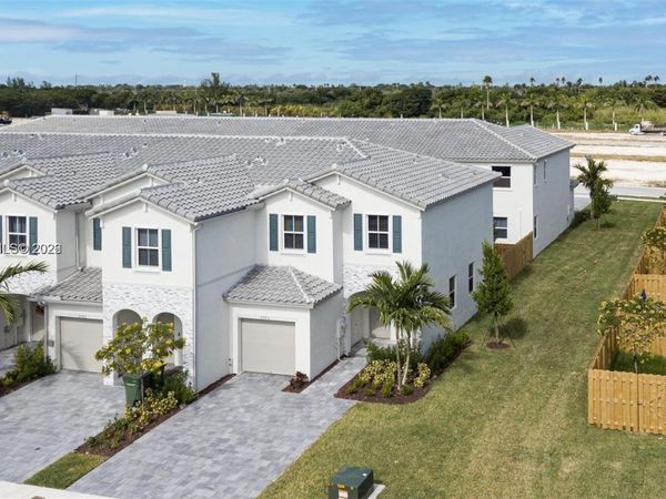 2685 SE 12th St , Unit 2685, Homestead, FL 33035