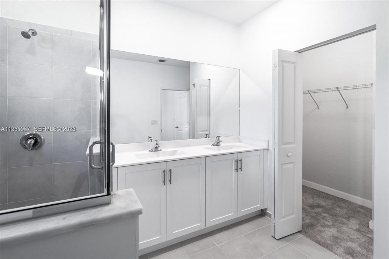 2685 SE 12th St , Unit 2685, Homestead, FL 33035 Photo