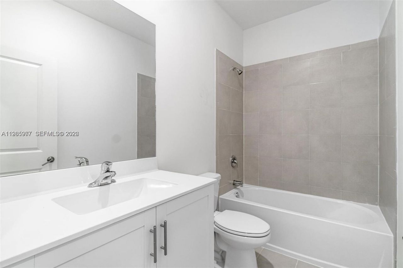 2685 SE 12th St , Unit 2685, Homestead, FL 33035 Photo