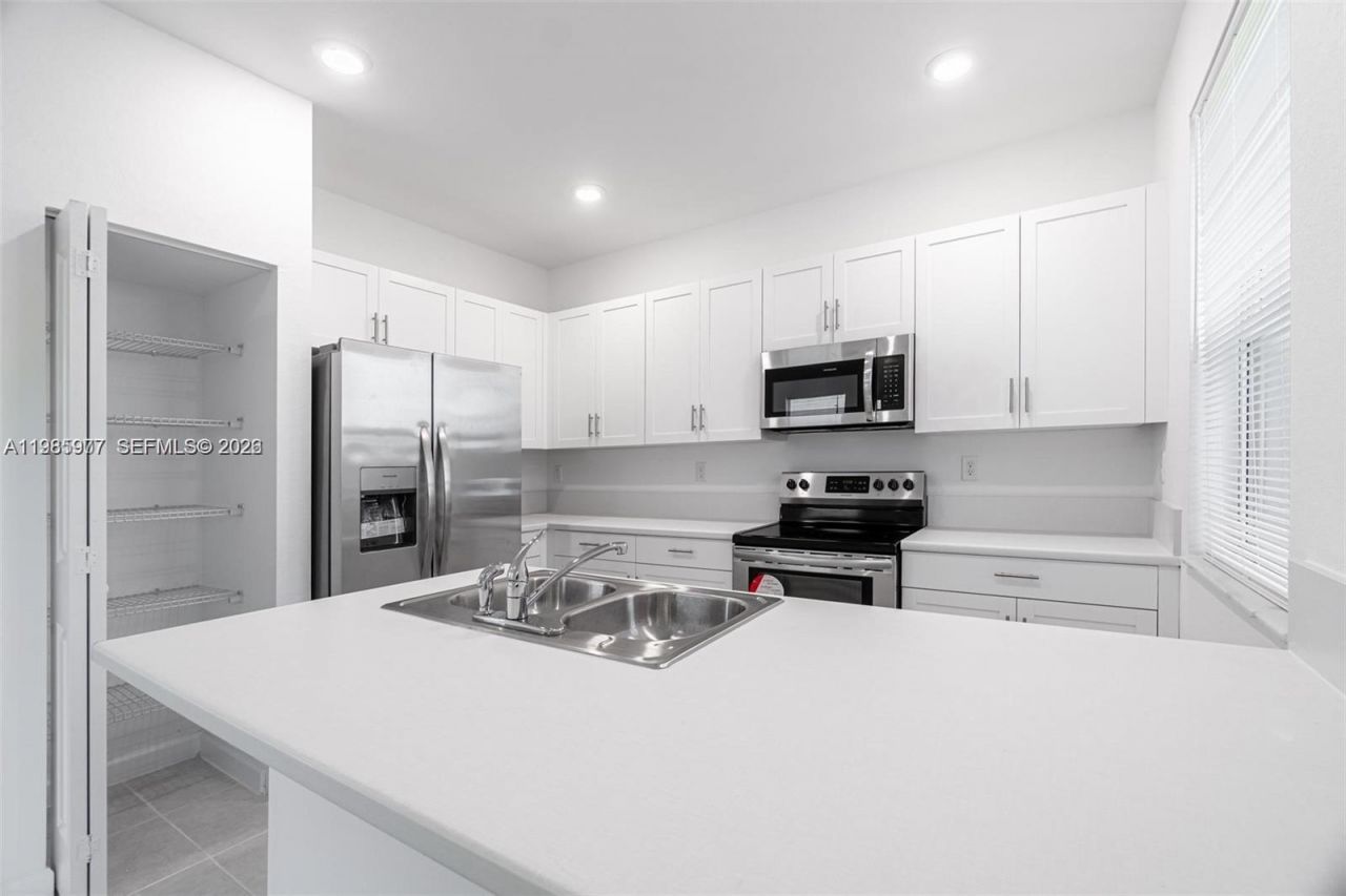 2685 SE 12th St , Unit 2685, Homestead, FL 33035 Photo