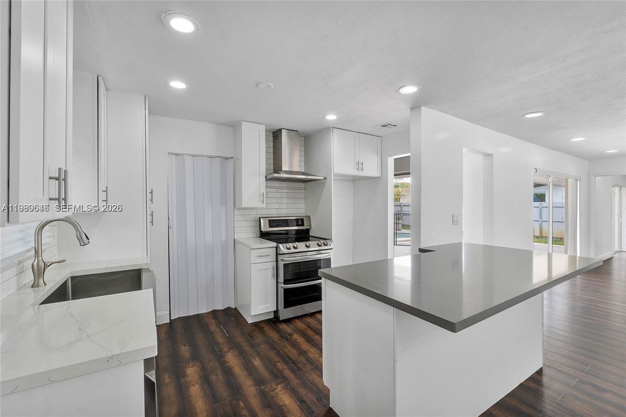 2261 Utopia Dr, Miramar, FL 33023 Photo