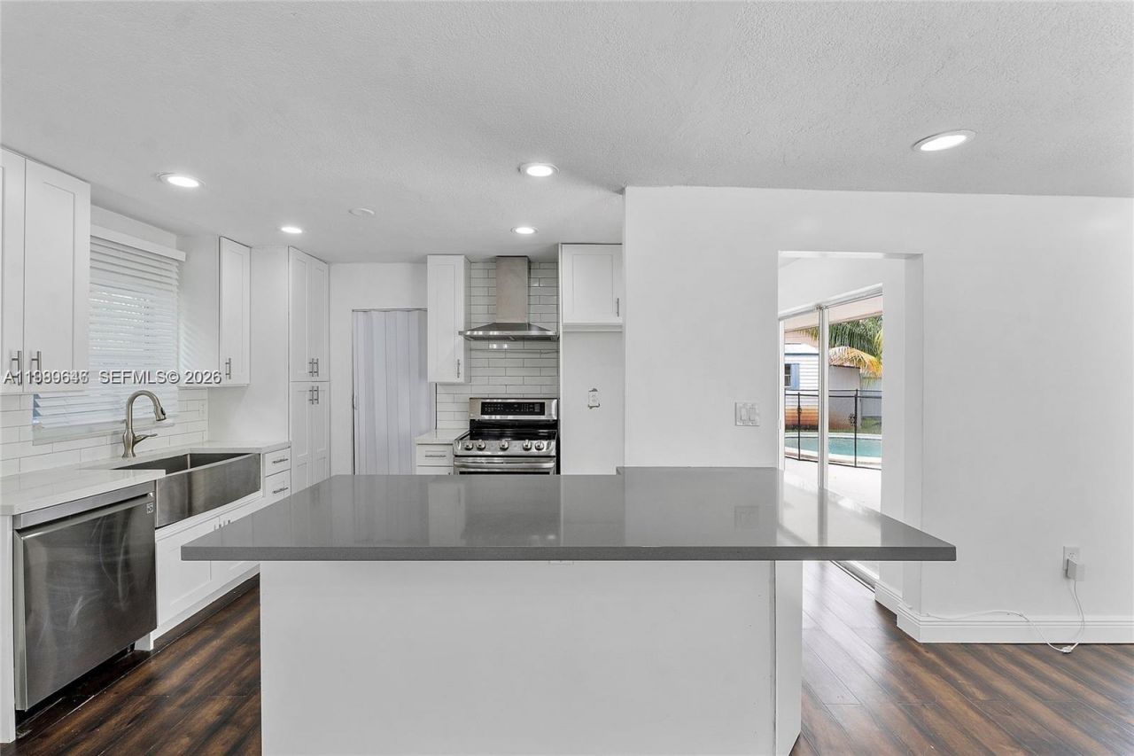 2261 Utopia Dr, Miramar, FL 33023 Photo