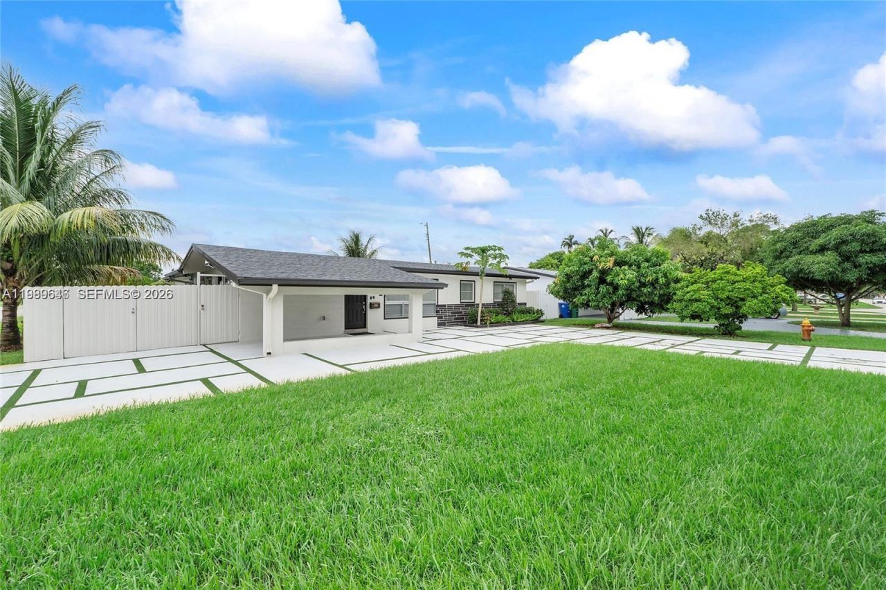 2261 Utopia Dr, Miramar, FL 33023 Photo