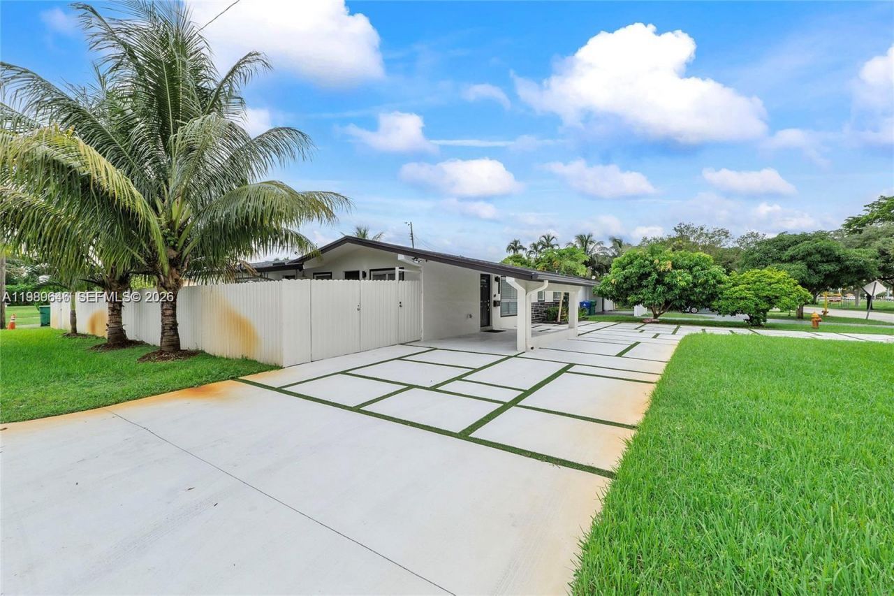 2261 Utopia Dr, Miramar, FL 33023 Photo