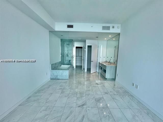 480 NE 31st St, Unit 902, Miami, FL 33137 Photo