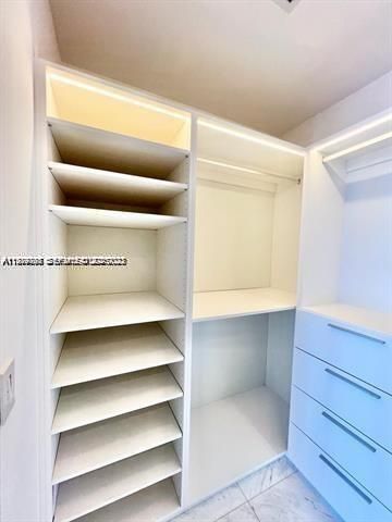 480 NE 31st St, Unit 902, Miami, FL 33137 Photo