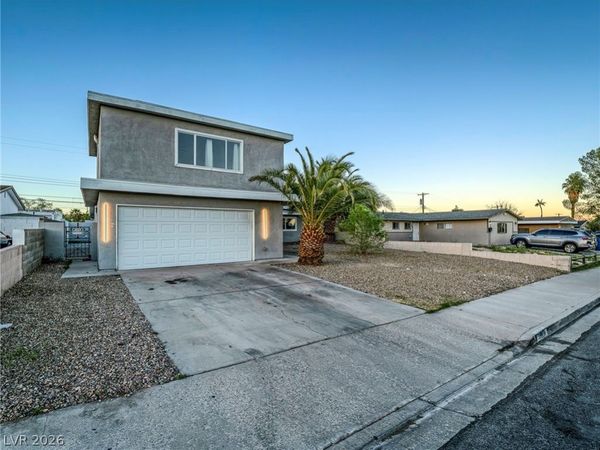 5320 Holmby Avenue , Las Vegas, NV 89146