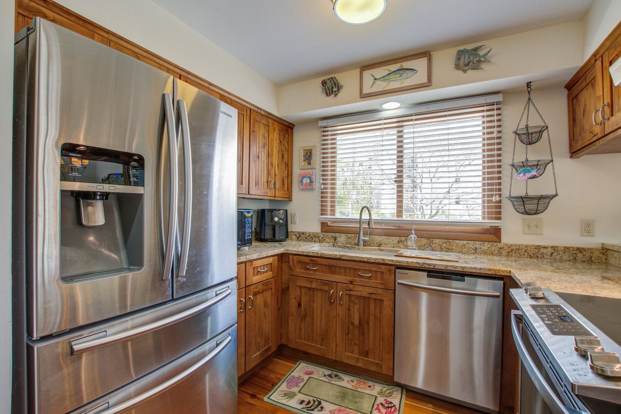 7000 Palmetto Drive Photo 8