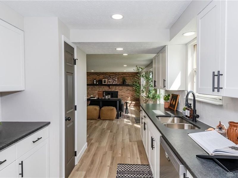 6392 Taywood Road, Englewood, OH 45322 Photo 12