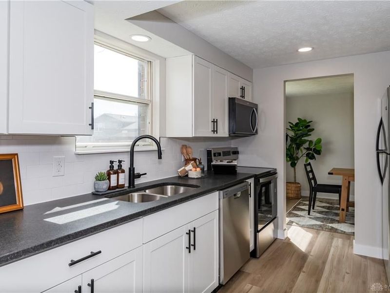 6392 Taywood Road, Englewood, OH 45322 Photo 14