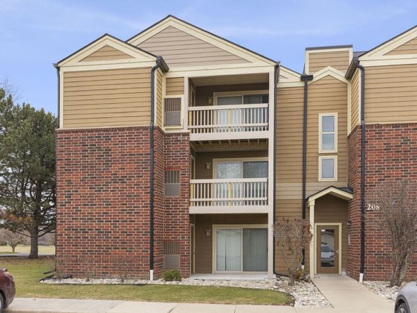 208 Glengarry Drive , Unit 302, Bloomingdale, IL 60108
