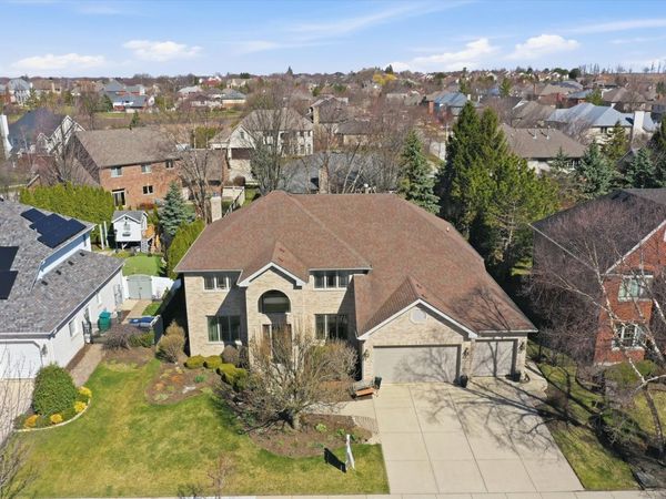 10530 Deer Chase Avenue , Orland Park, IL 60467