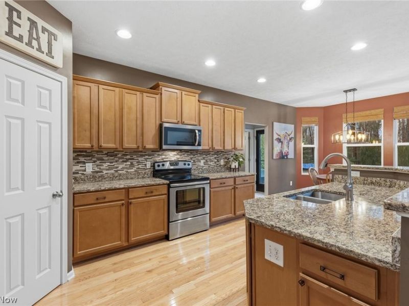 34453 Braemore Drive, North Ridgeville, OH 44039 Photo 13