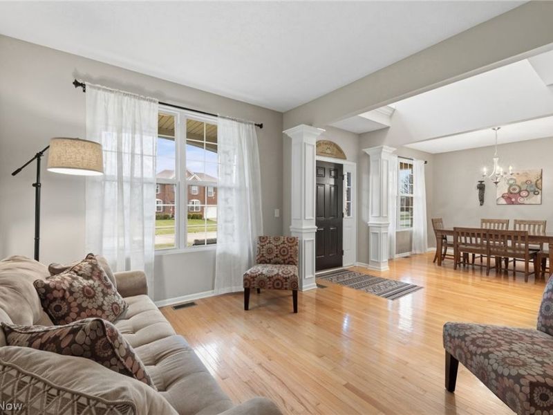 34453 Braemore Drive, North Ridgeville, OH 44039 Photo 6