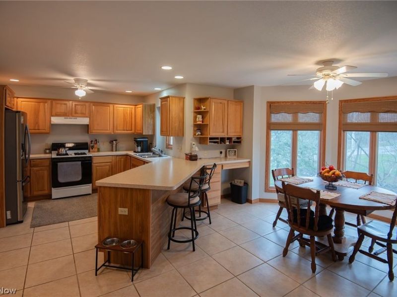 9332 Howland Springs Road SE, Warren, OH 44484 Photo 13