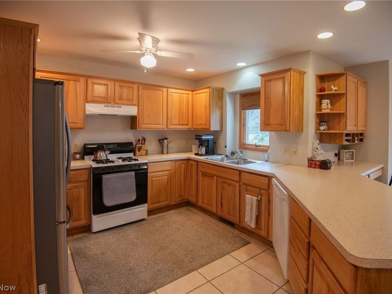 9332 Howland Springs Road SE, Warren, OH 44484 Photo 17