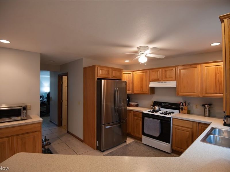 9332 Howland Springs Road SE, Warren, OH 44484 Photo 18