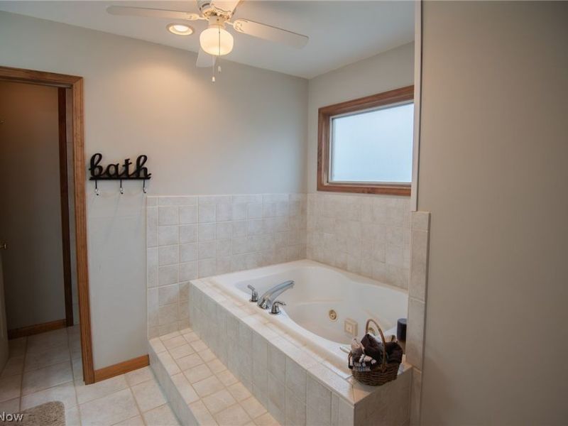 9332 Howland Springs Road SE, Warren, OH 44484 Photo 29