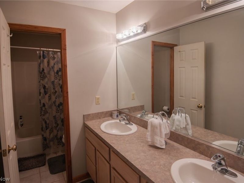 9332 Howland Springs Road SE, Warren, OH 44484 Photo 34