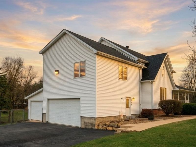 9332 Howland Springs Road SE, Warren, OH 44484 Photo 4