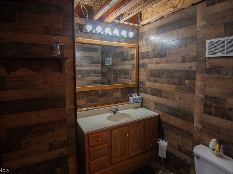 9332 Howland Springs Road SE, Warren, OH 44484 Photo 45