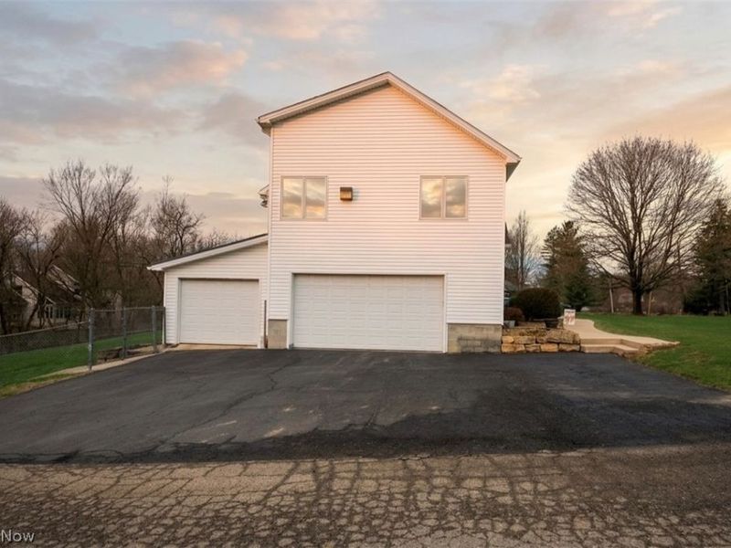 9332 Howland Springs Road SE, Warren, OH 44484 Photo 5