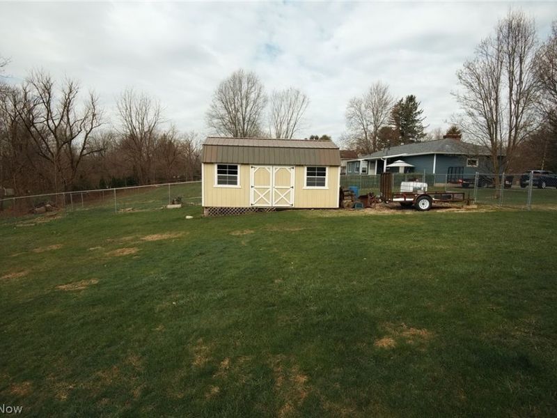 9332 Howland Springs Road SE, Warren, OH 44484 Photo 9