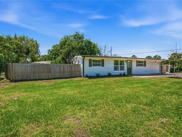 2300 Estey AVE , NAPLES, FL 34104