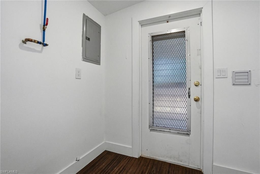 2300 Estey Ave , Naples, FL 34104 Photo