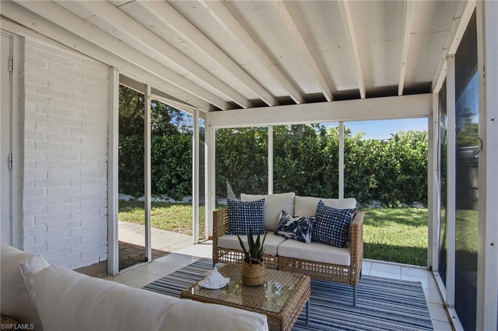 2300 Estey Ave, Naples, FL 34104 Photo