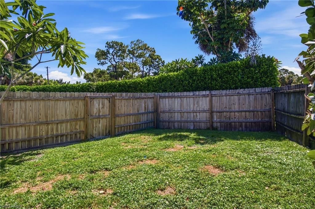 2300 Estey Ave, Naples, FL 34104 Photo