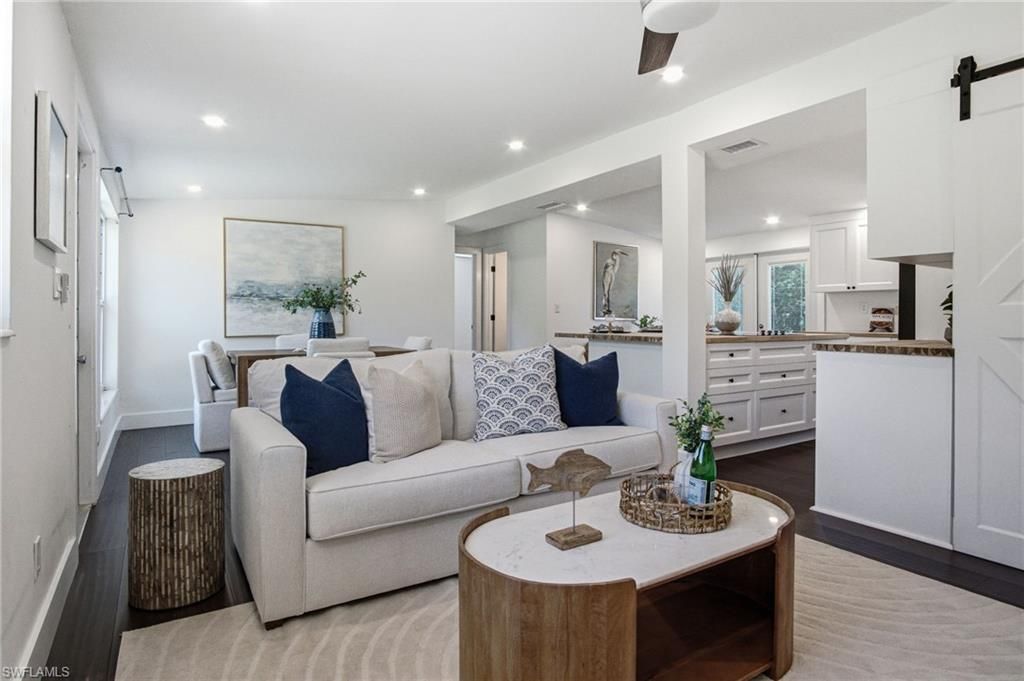 2300 Estey Ave, Naples, FL 34104 Photo