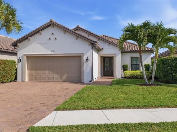 8735 Cavano ST E, NAPLES, FL 34119