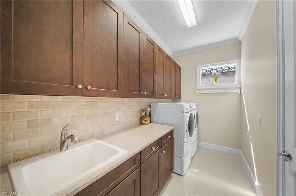 8735 Cavano St E, Naples, FL 34119 Photo