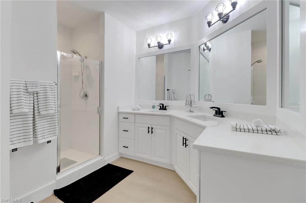 451 Bayfront Pl, Unit 5505, Naples, FL 34102 Photo