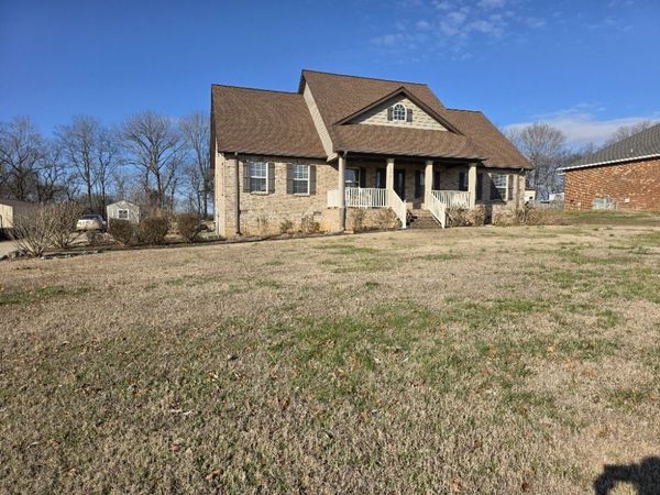 100 Ladybug Ln , Bethpage, TN 37022