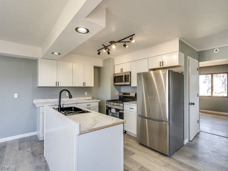 297 Paul Street, Bedford, OH 44146 Photo 17