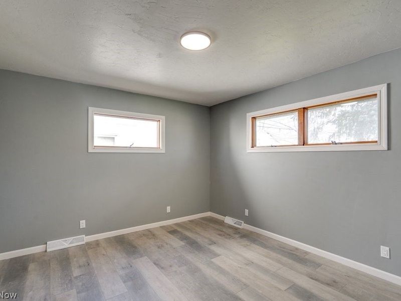 297 Paul Street, Bedford, OH 44146 Photo 24