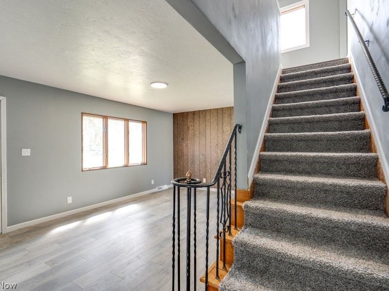 297 Paul Street, Bedford, OH 44146 Photo 9