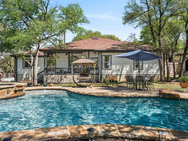 137 Ridgewood CV, Georgetown, TX 78633