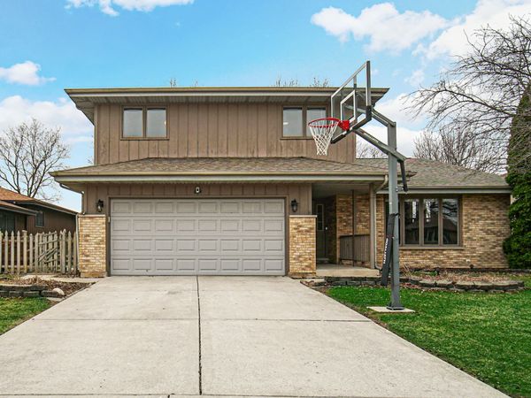 624 Driftwood Avenue , Romeoville, IL 60446
