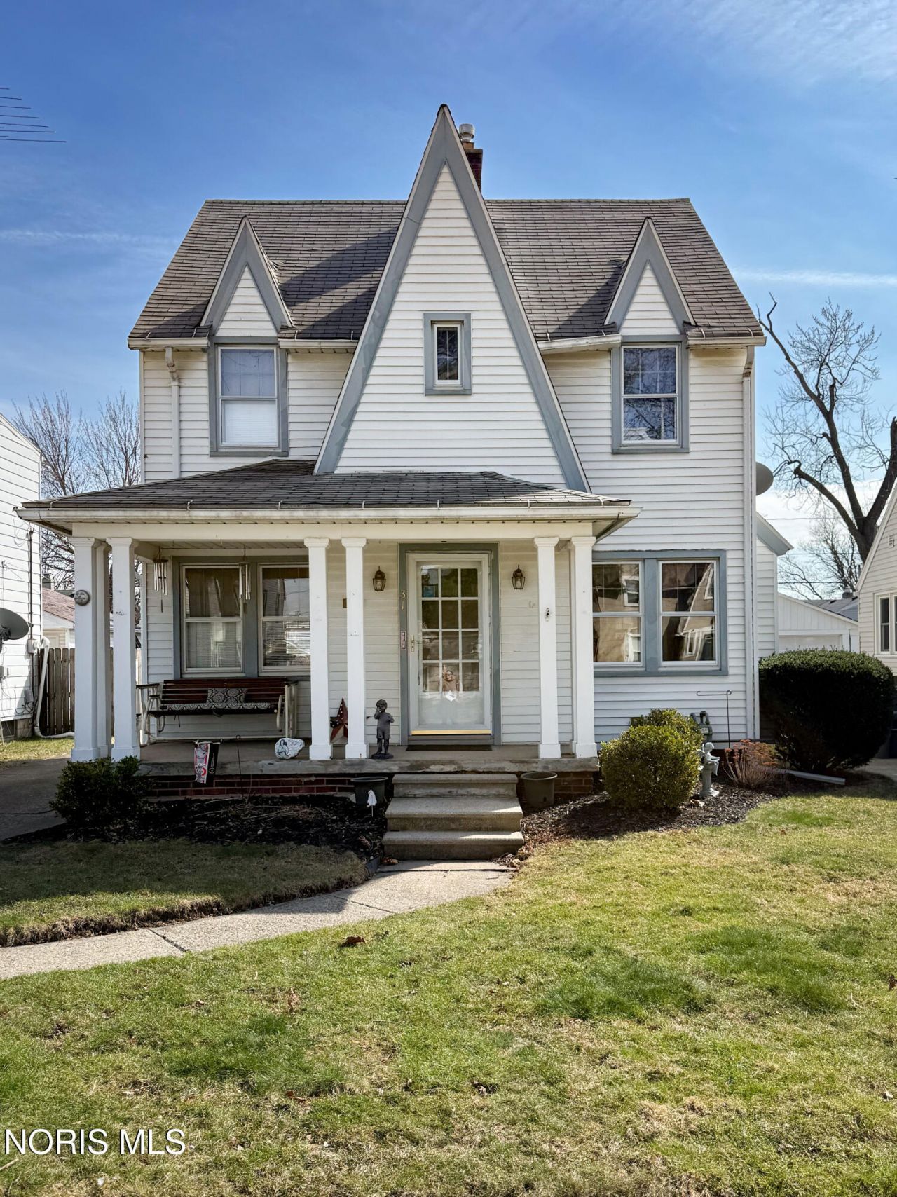 31 W Capistrano Avenue, Toledo, OH 43612 Main Photo