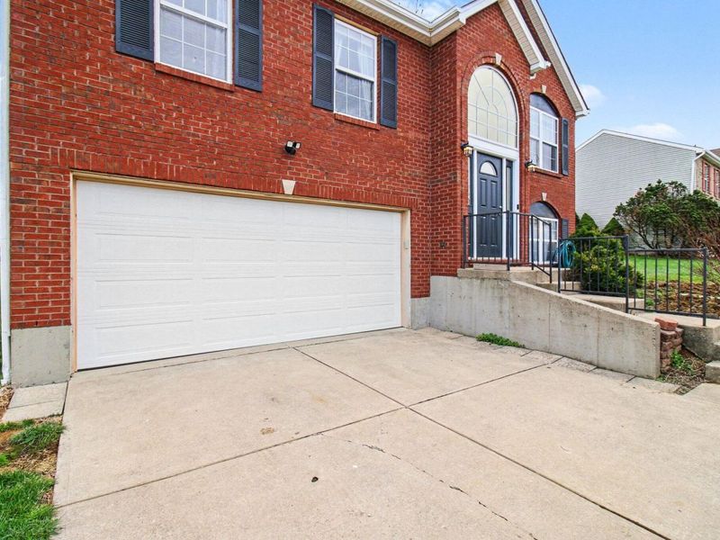 5588 Strike The Gold Drive, Burlington, KY 41005 Photo 2