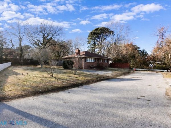 51 Calhoun Street, Hampton, VA 23669