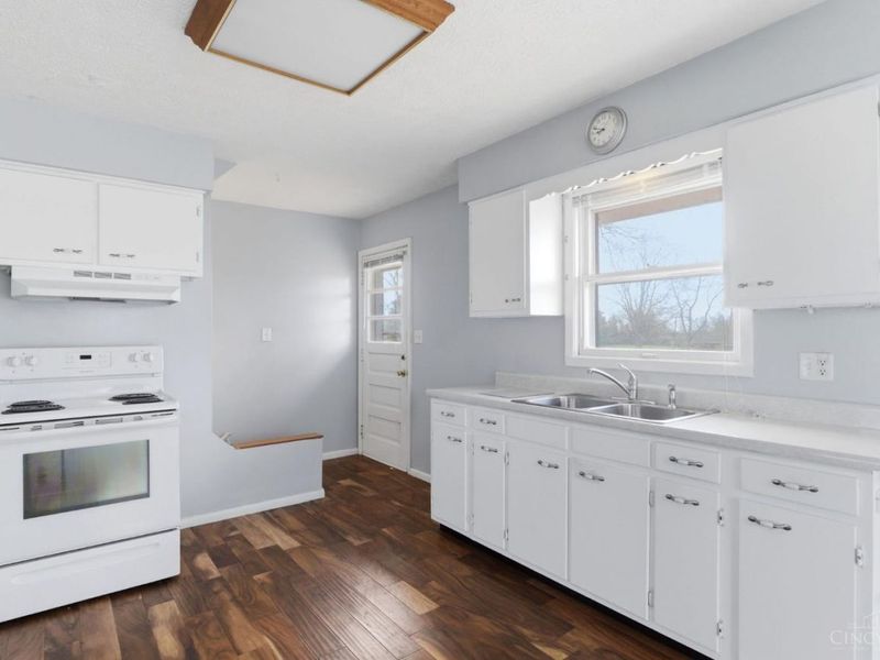 8399 Myers Road, Middletown, OH 45042 Photo 12