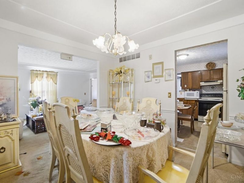 1105 Inner Circle, Forest Park, OH 45240 Photo 10