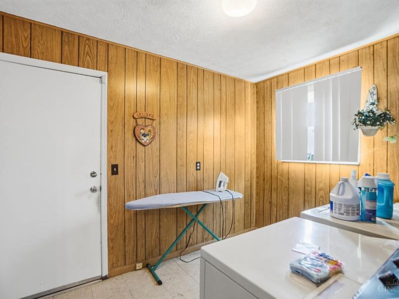 1105 Inner Circle, Forest Park, OH 45240 Photo 20