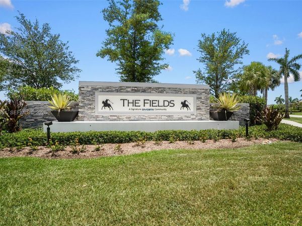 8240 Tailshot Ct, Lake Worth, FL 33467