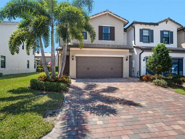 8240 Tailshot Ct, Lake Worth, FL 33467