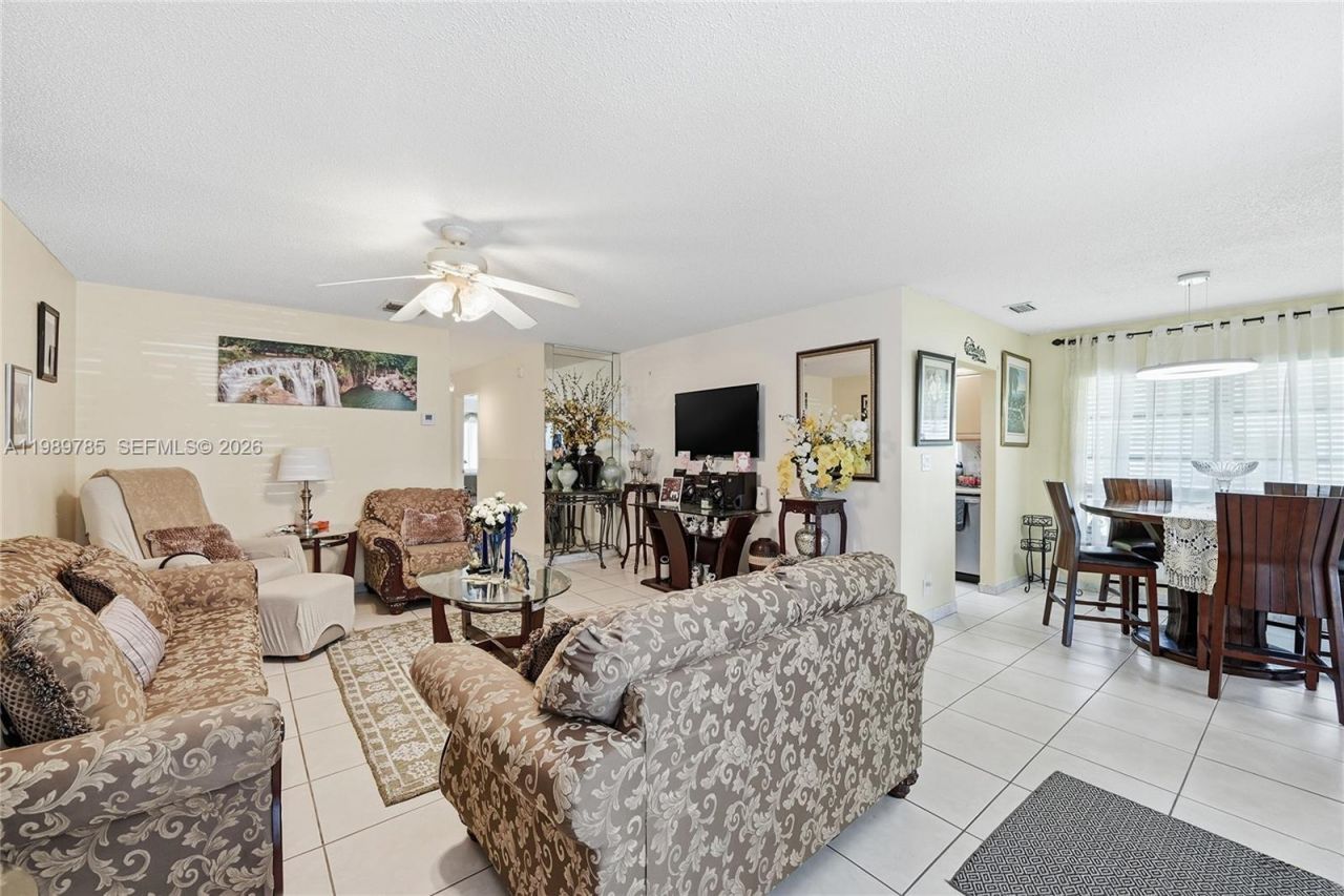 8431 NW 12th St , Unit D68, Plantation, FL 33322 Photo